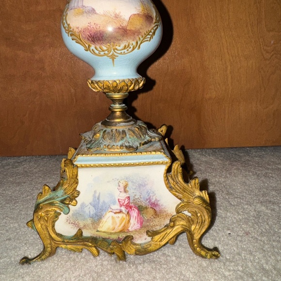 Rare vintage victorian candle stick holders - Picture 3 of 16